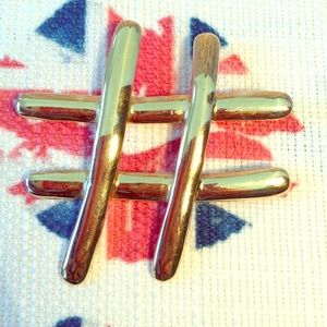 Vintage 1980's Shiny Gold Toned Hashtag Pin